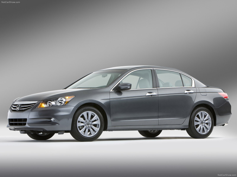Illustration for article titled Pics Aplenty: Honda releases boatlode of Accord SE Sedan images